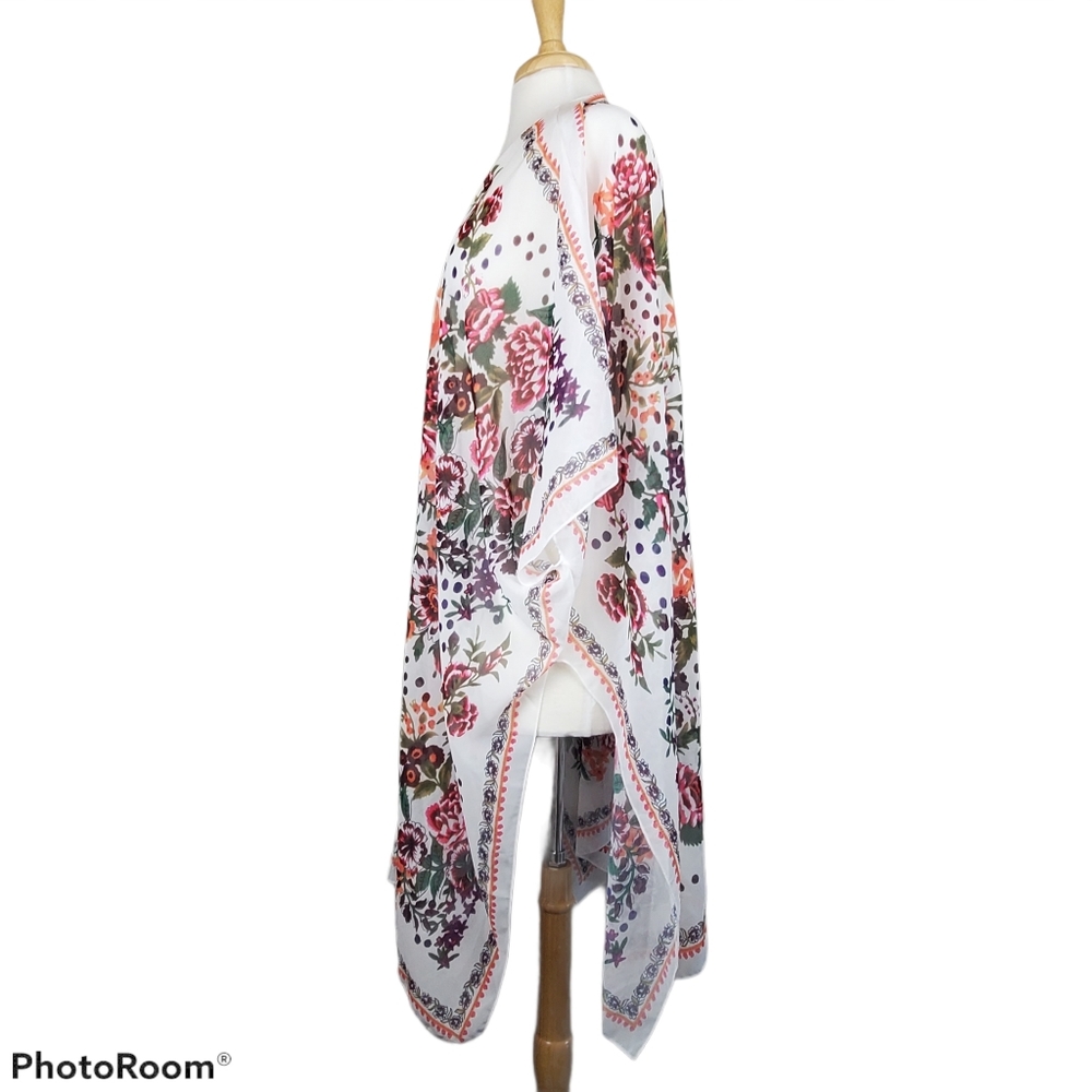 Floral Kimono Style Top / Cover Up - Picture 2 of 8